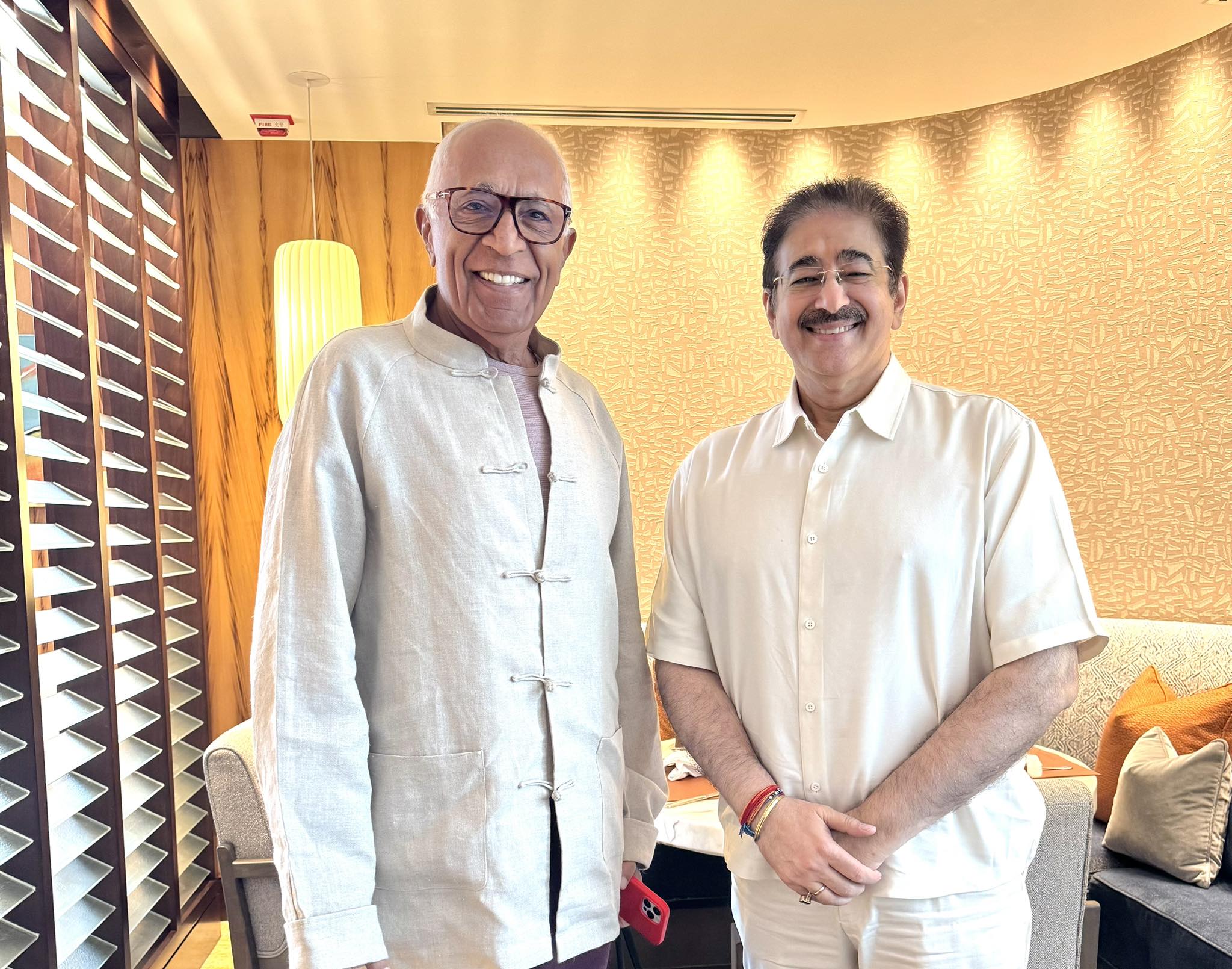 Sandeep Marwah Meets Ranjan Marwah in Hong Kong